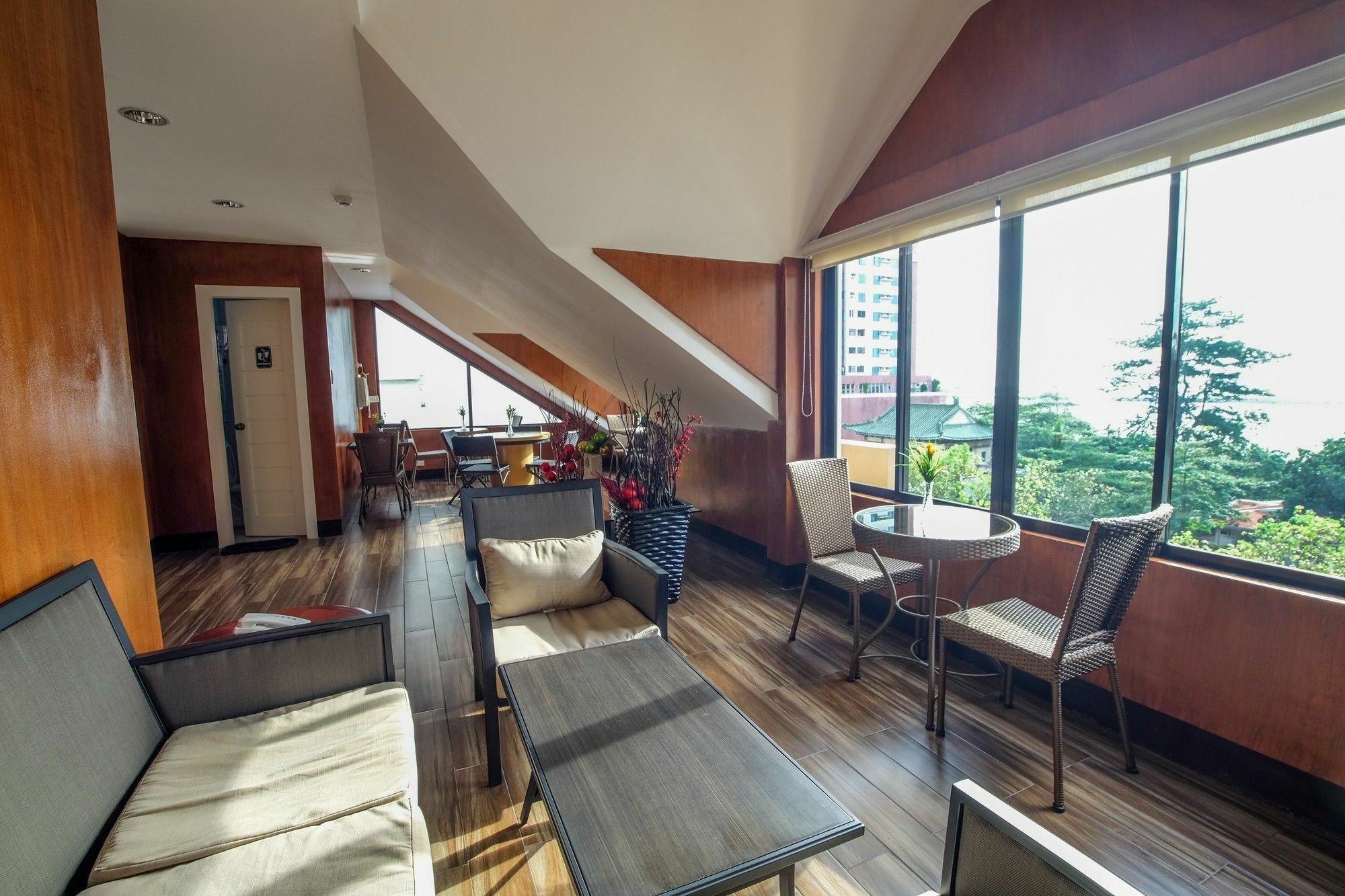 מנילה Zen Rooms Del Pilar Malate מראה חיצוני תמונה